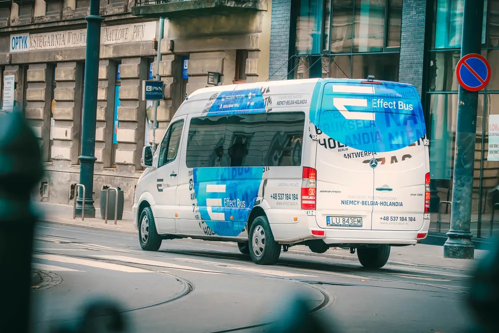 Tanie busy do Belgii z adresu pod adres